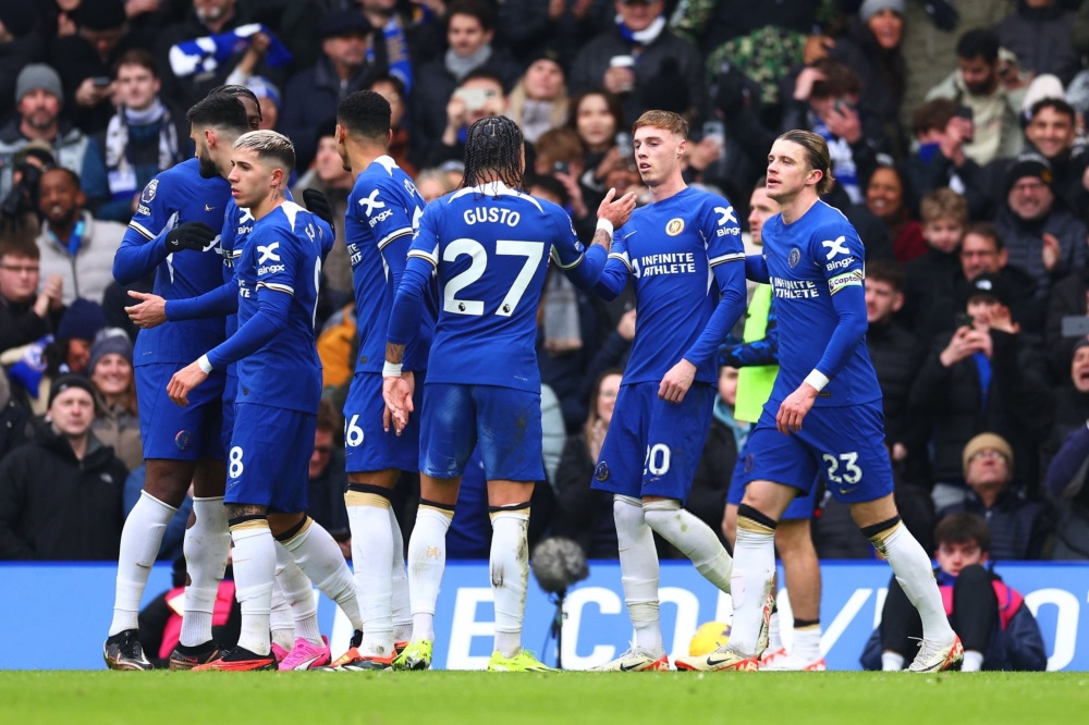 [NBA]伦纳德火力全开 外线三分手起刀落